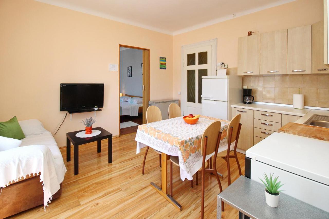 Apartment Kalcic Baška Екстериор снимка